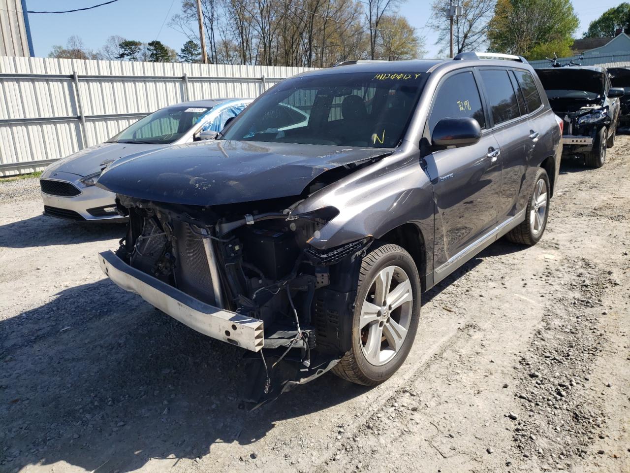 Photo 2 from auction – 2013 TOYOTA HIGHLANDER with VIN 5TDYK3EH0DS125306