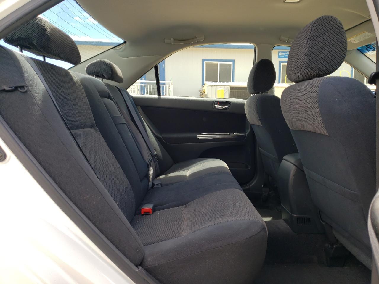 Photo 6 from auction – 2002 TOYOTA CAMRY LE with VIN JTDBE32K020068716