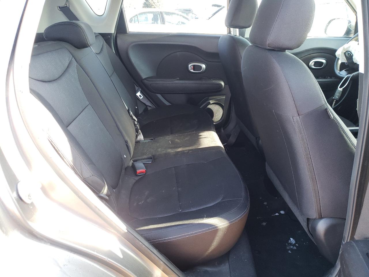 Photo 6 from auction – 2016 KIA SOUL with VIN KNDJN2A29G7312742
