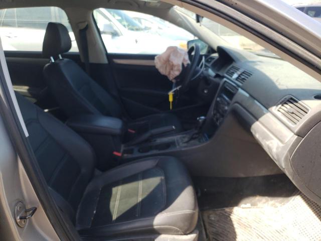 Photo 5 from auction – 2013 VOLKSWAGEN PASSAT S with VIN 1VWAP7A33DC137436