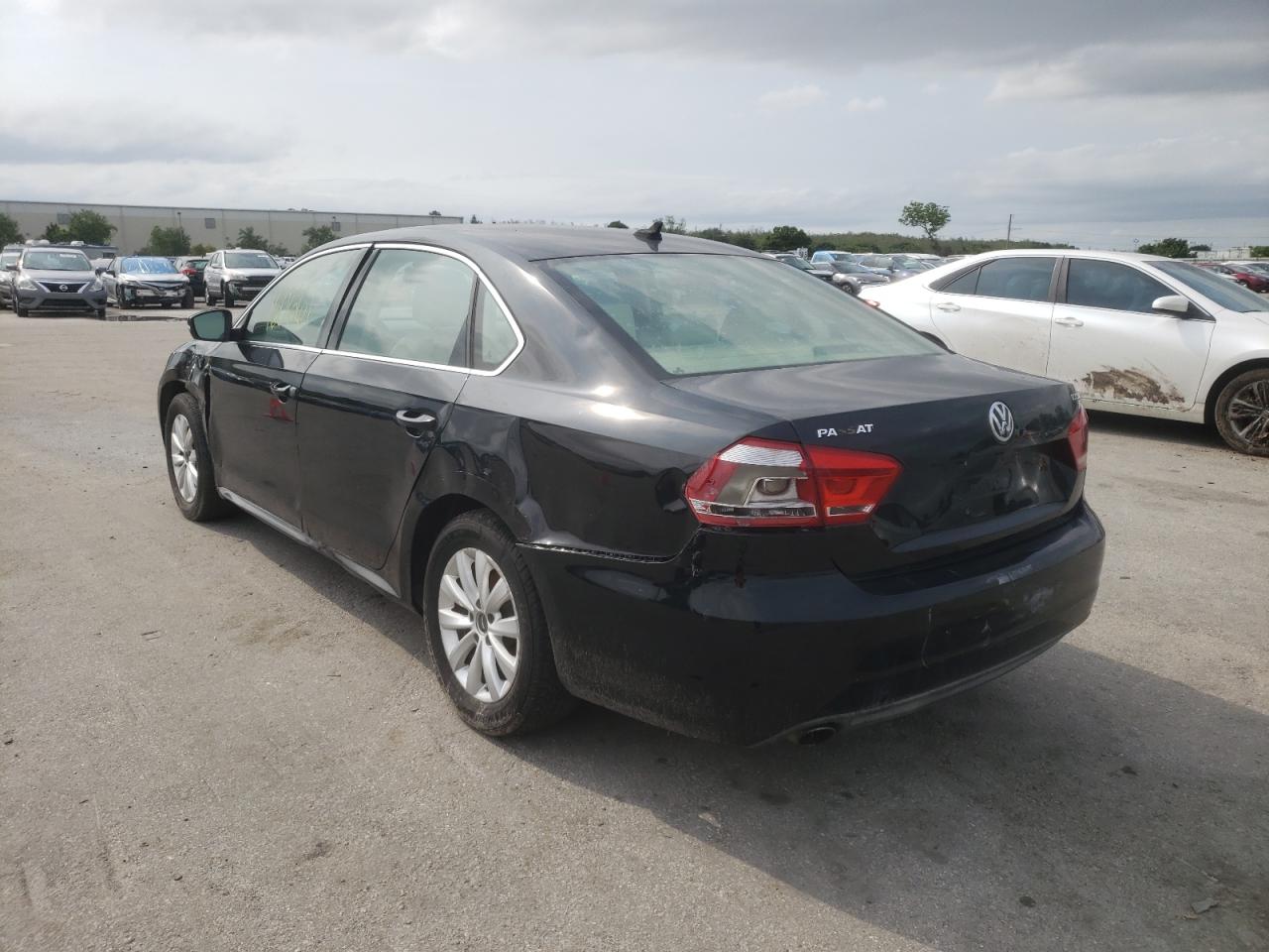 Photo 3 from auction – 2014 VOLKSWAGEN PASSAT SE with VIN 1VWBS7A3XEC078972