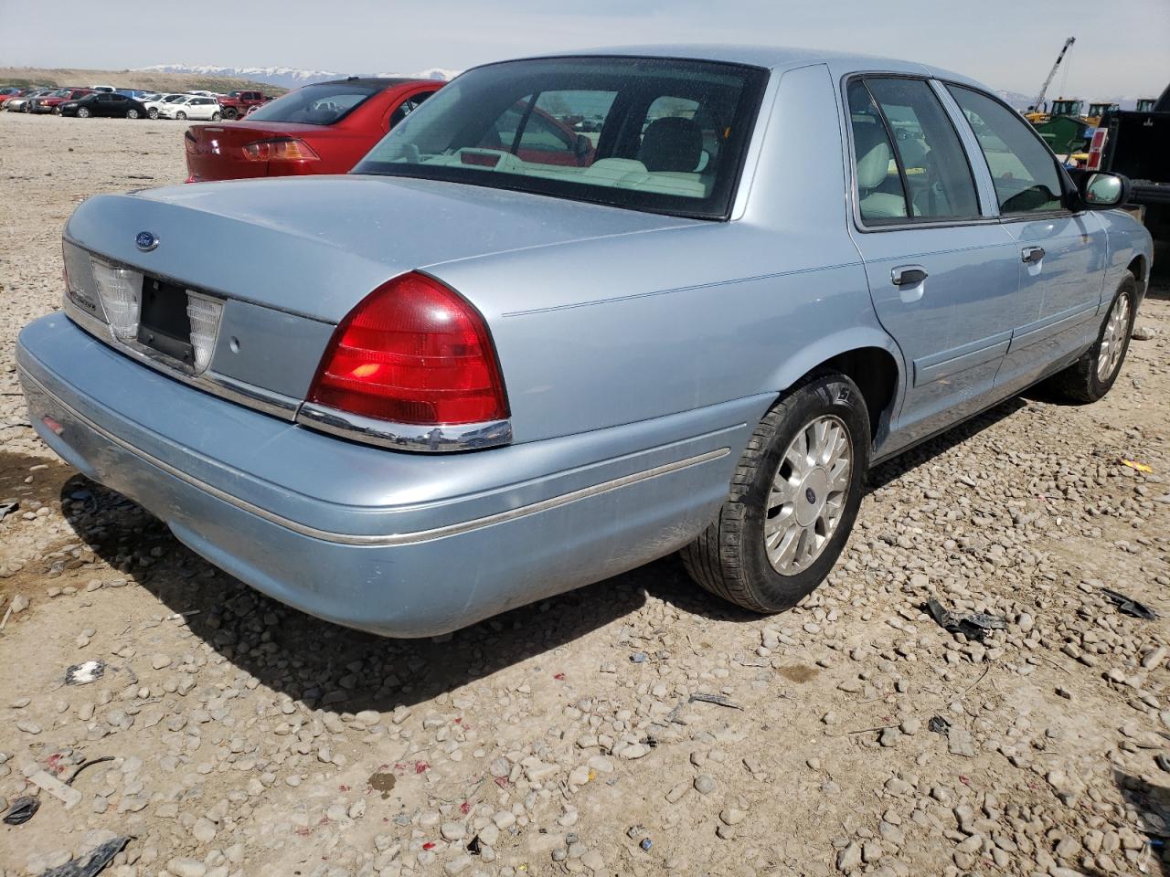 Photo 4 from auction – 2004 FORD CROWN VICT with VIN 2FAHP74W54X114997