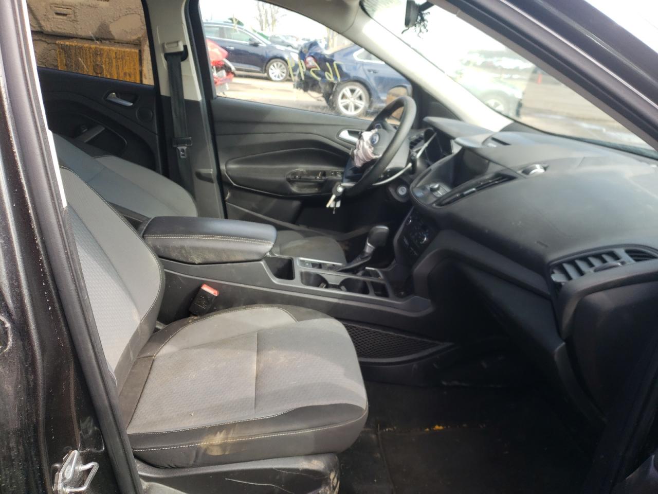 Photo 5 from auction – 2017 FORD ESCAPE SE with VIN 1FMCU0G96HUA38287
