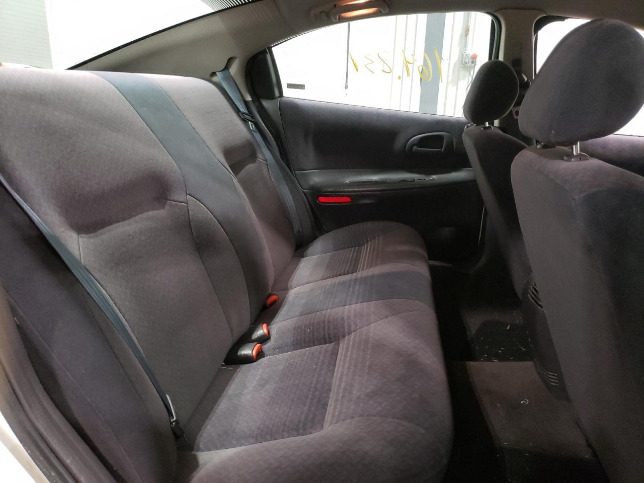 Photo 6 from auction – 2000 DODGE INTREPID with VIN 2B3HD46RXYH101317