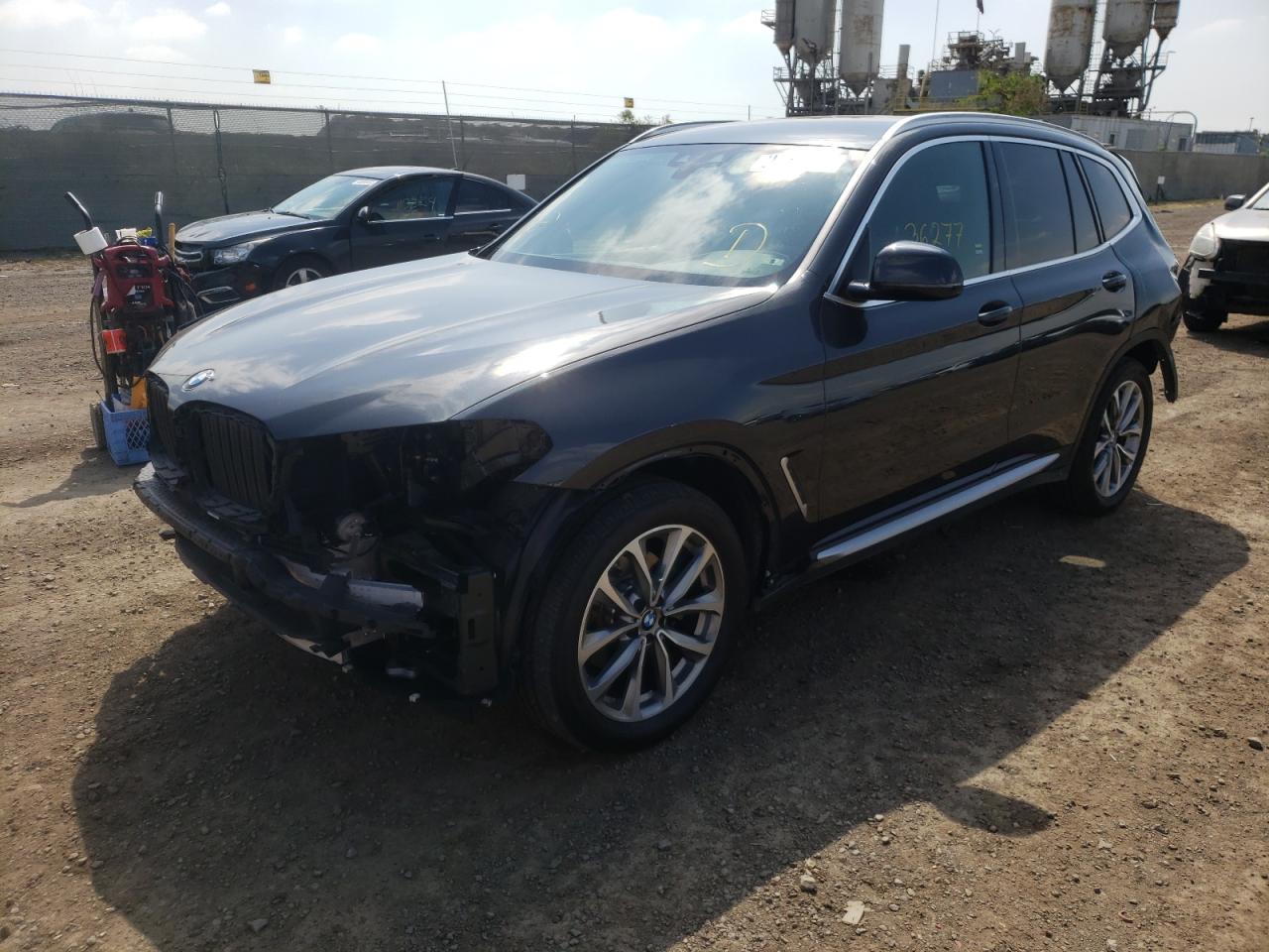 Photo 2 from auction – 2019 BMW X3 XDRIVE3 with VIN 5UXTR9C51KLR07290