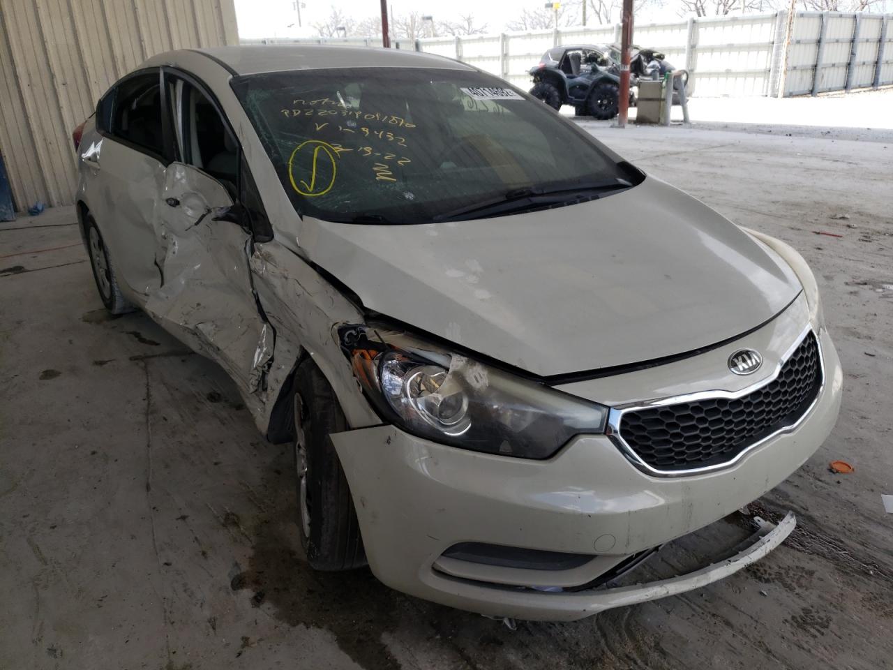 KIA FORTE LX 2015 with VIN KNAFK4A64F5379432 - Photo from auction