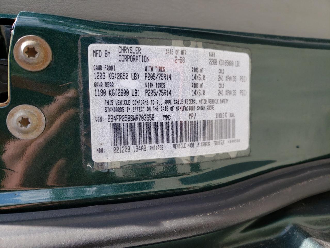 Photo 10 from auction – 1998 DODGE CARAVAN with VIN 2B4FP25B8WR703658