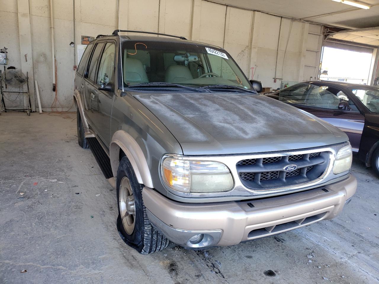Photo 9 from auction – 2000 FORD EXPLORER E with VIN 1FMZU74E4YZA03500