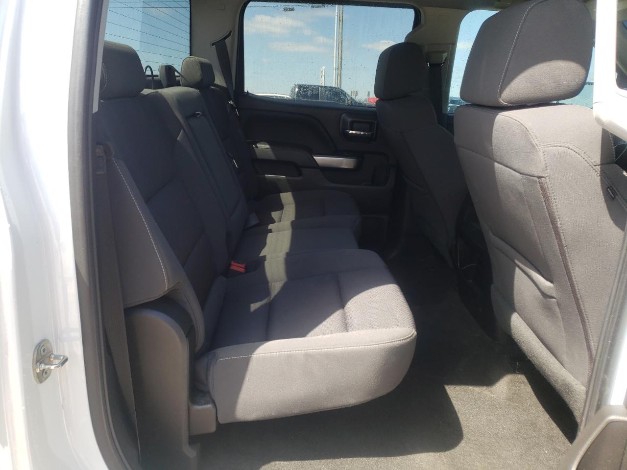Foto 6 de la subasta – 2018 CHEVROLET SILVERADO con VIN 3GCUKREC2JG365960