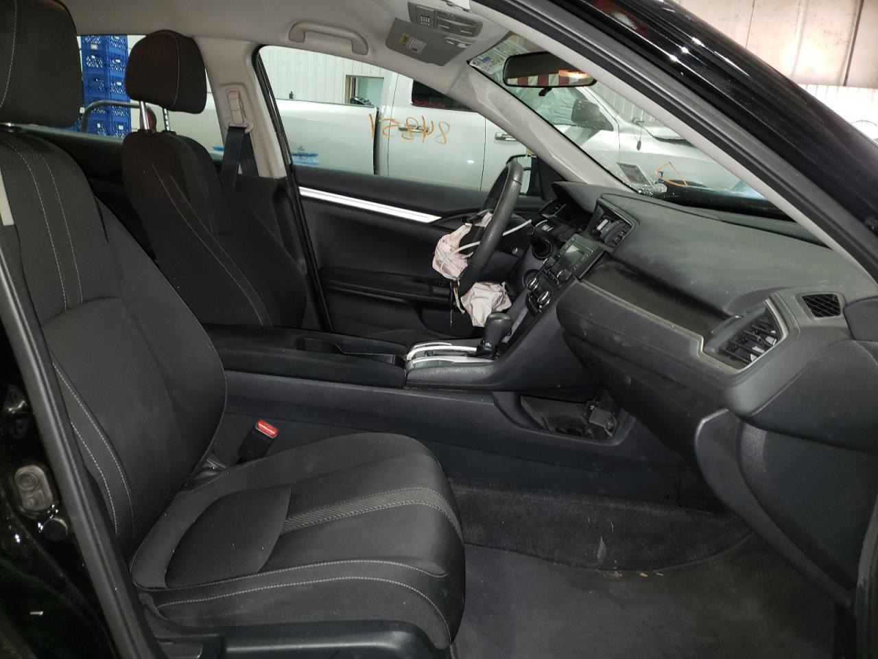 Photo 5 from auction – 2016 HONDA CIVIC LX with VIN 19XFC2F5XGE074320