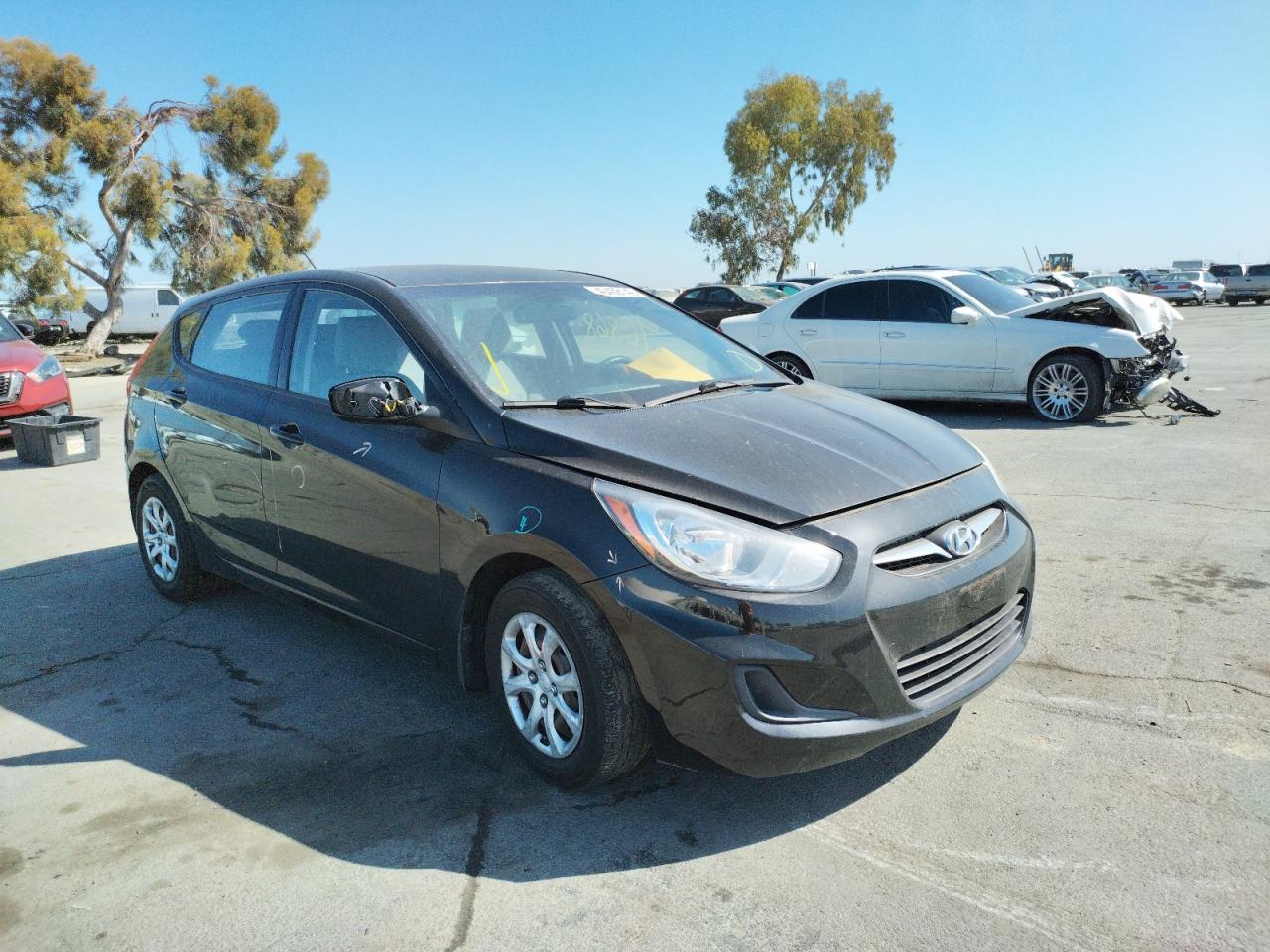 HYUNDAI ACCENT GLS 2014 with VIN KMHCT5AE7EU193111 - Photo from auction