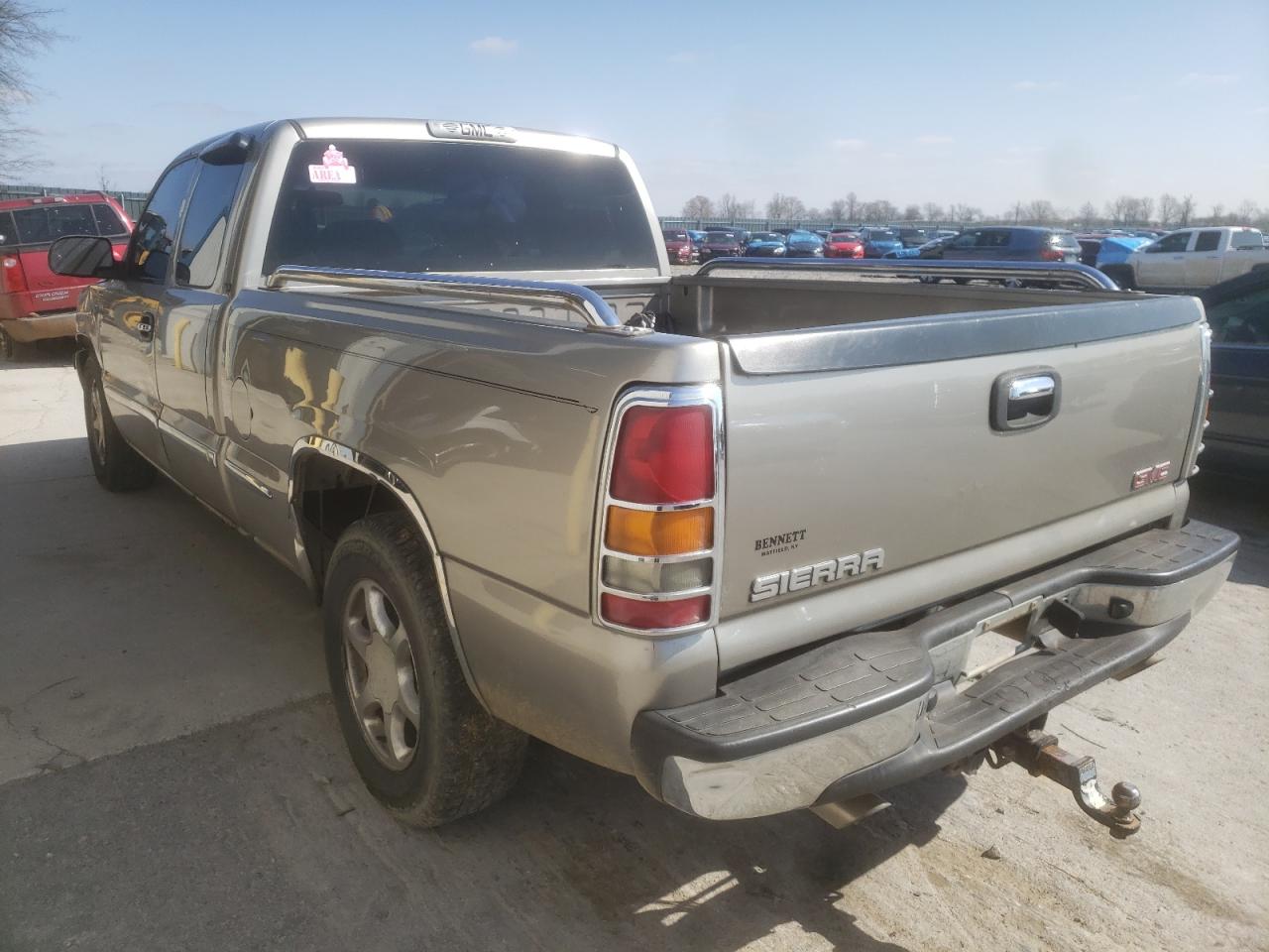 Photo 3 from auction – 2002 GMC NEW SIERRA with VIN 2GTEC19T821252229