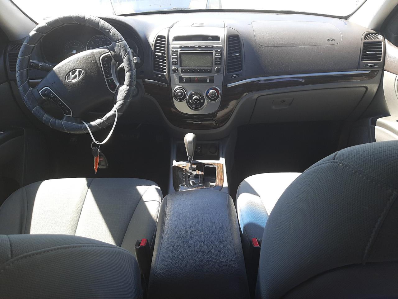 Photo 9 from auction – 2010 HYUNDAI SANTA FE G with VIN 5NMSG3AB1AH394468