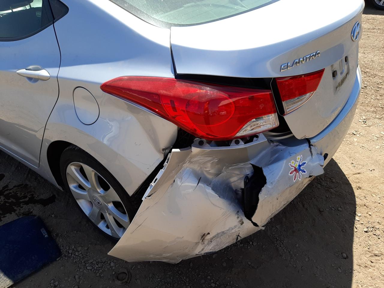 Photo 9 from auction – 2012 HYUNDAI ELANTRA GL with VIN 5NPDH4AE1CH112728
