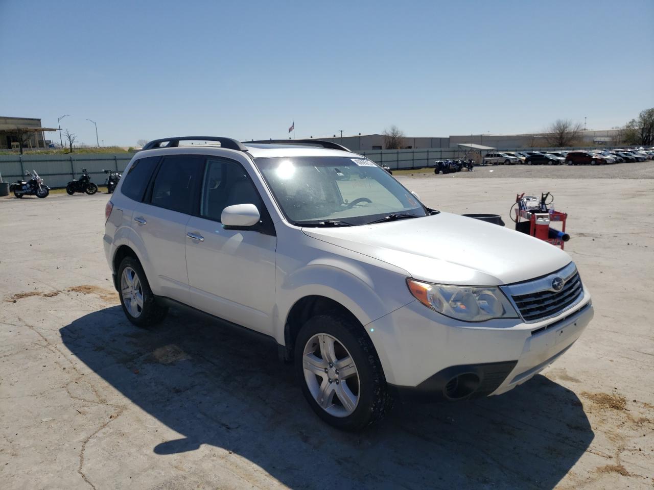 SUBARU FORESTER 2 2009 with VIN JF2SH63649H754104 - Photo from auction