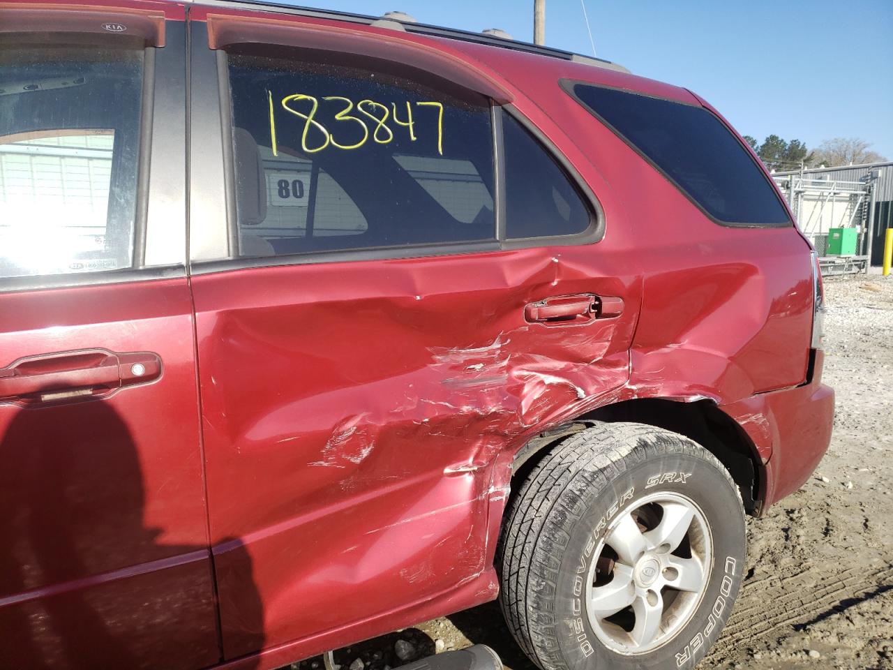 Photo 9 from auction – 2006 KIA SORENTO EX with VIN KNDJD733365589872