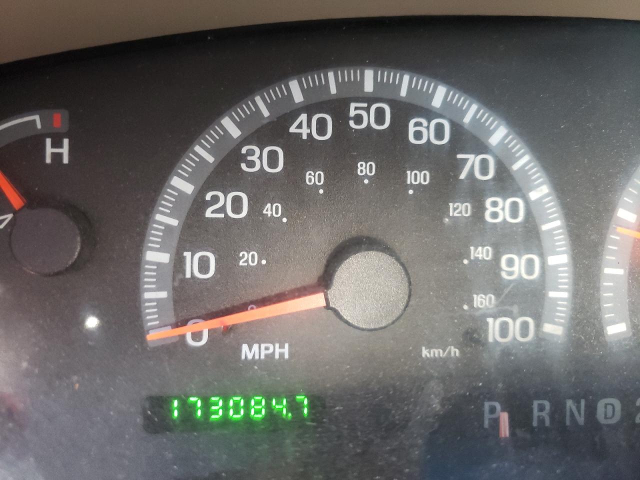 Photo 8 from auction – 2002 FORD F150 with VIN 1FTRW08L72KD44114