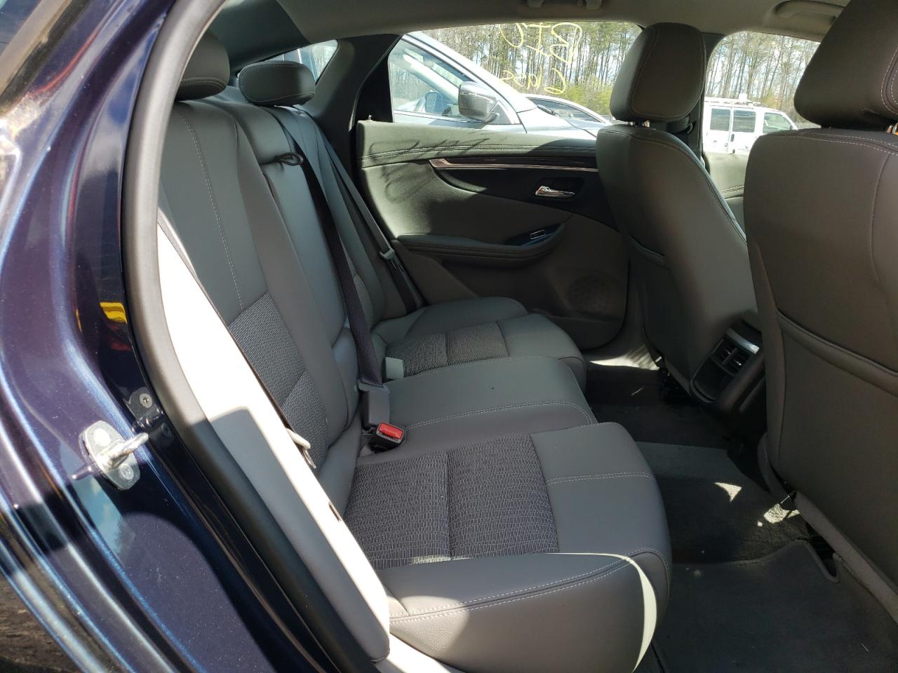 Photo 6 from auction – 2018 CHEVROLET IMPALA LT with VIN 2G1105S37J9125683