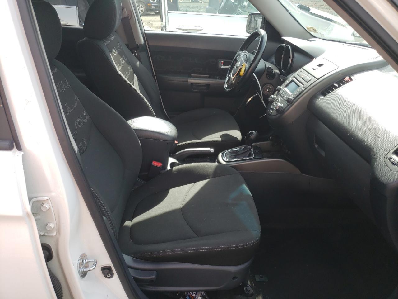 Photo 5 from auction – 2013 KIA SOUL + with VIN KNDJT2A69D7757731