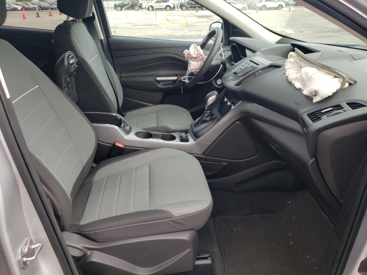 Photo 5 from auction – 2015 FORD ESCAPE SE with VIN 1FMCU0GX5FUB45830