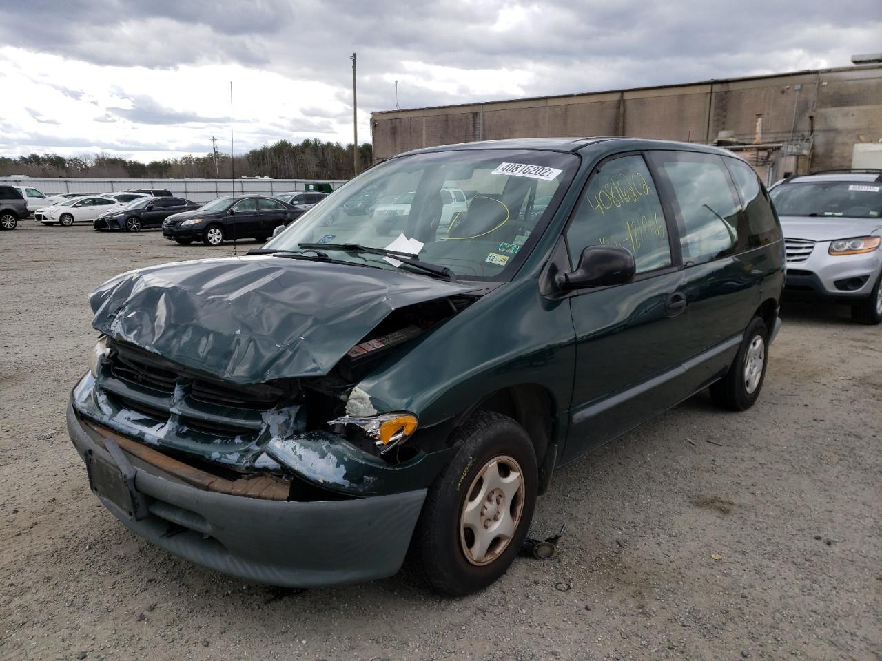 Photo 2 from auction – 1998 DODGE CARAVAN with VIN 2B4FP25B8WR703658