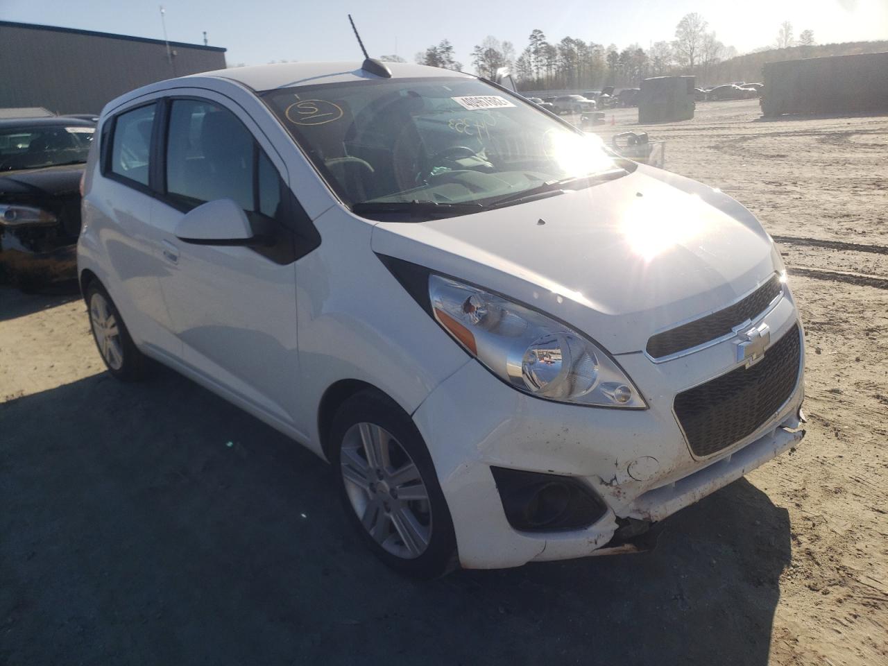 CHEVROLET SPARK LS 2015 مع رقم تعريف المركبة KL8CB6S92FC740302 - صورة من المزاد