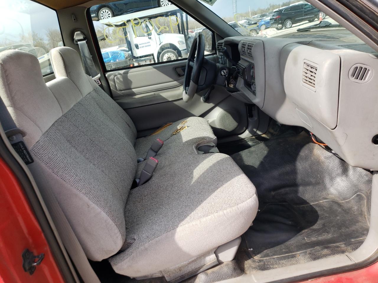 Photo 5 from auction – 1997 ISUZU HOMBRE with VIN 1GGCS1440V8660332