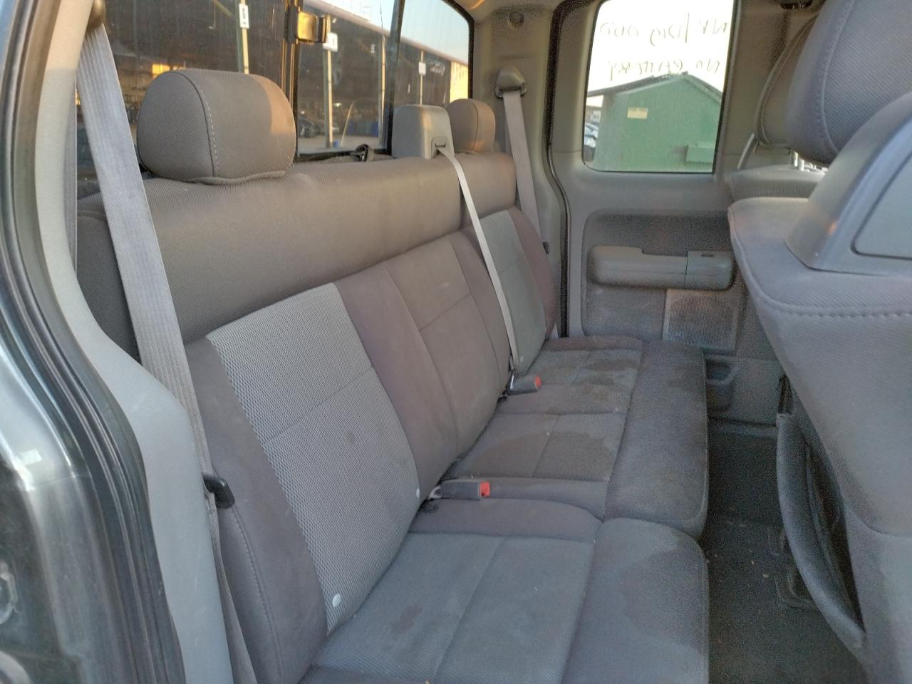 Photo 6 from auction – 2005 FORD F150 with VIN 1FTRX12505FB23335