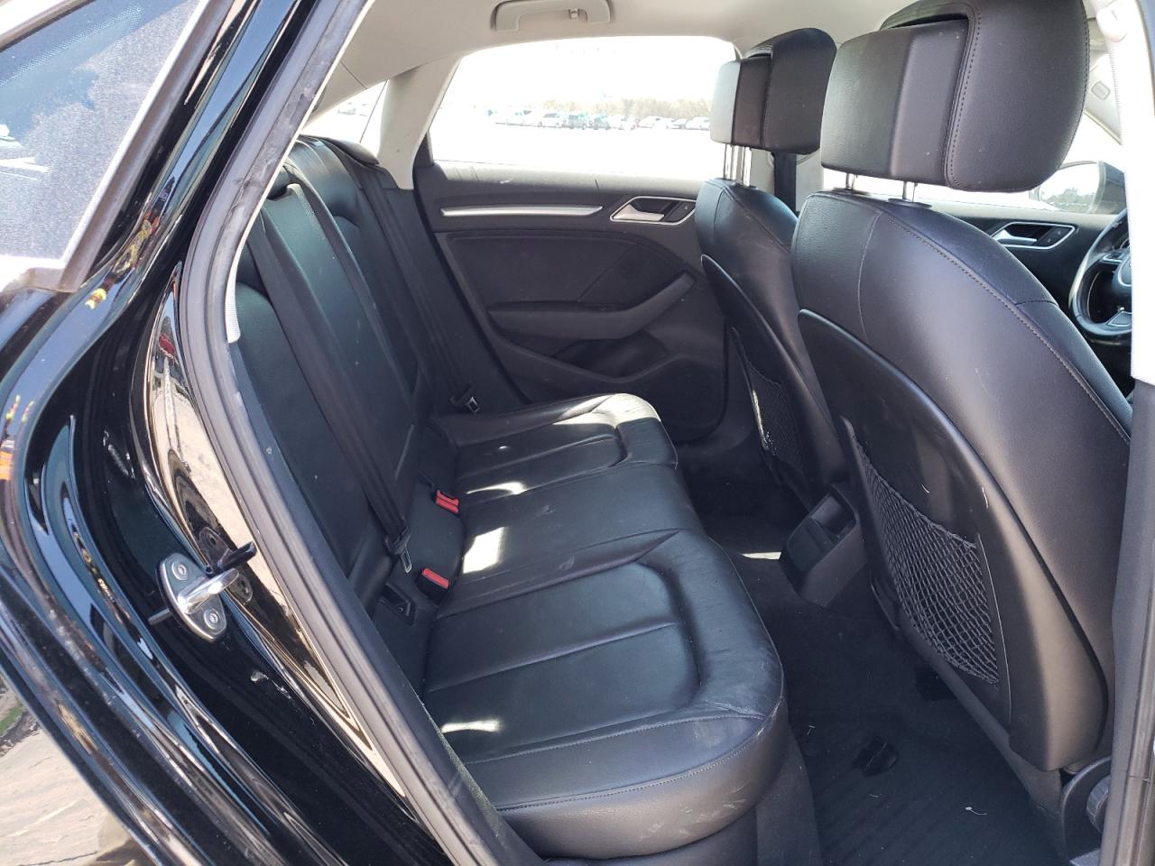 Photo 6 from auction – 2015 AUDI S3 PREMIUM with VIN WAUBFGFF6F1005196