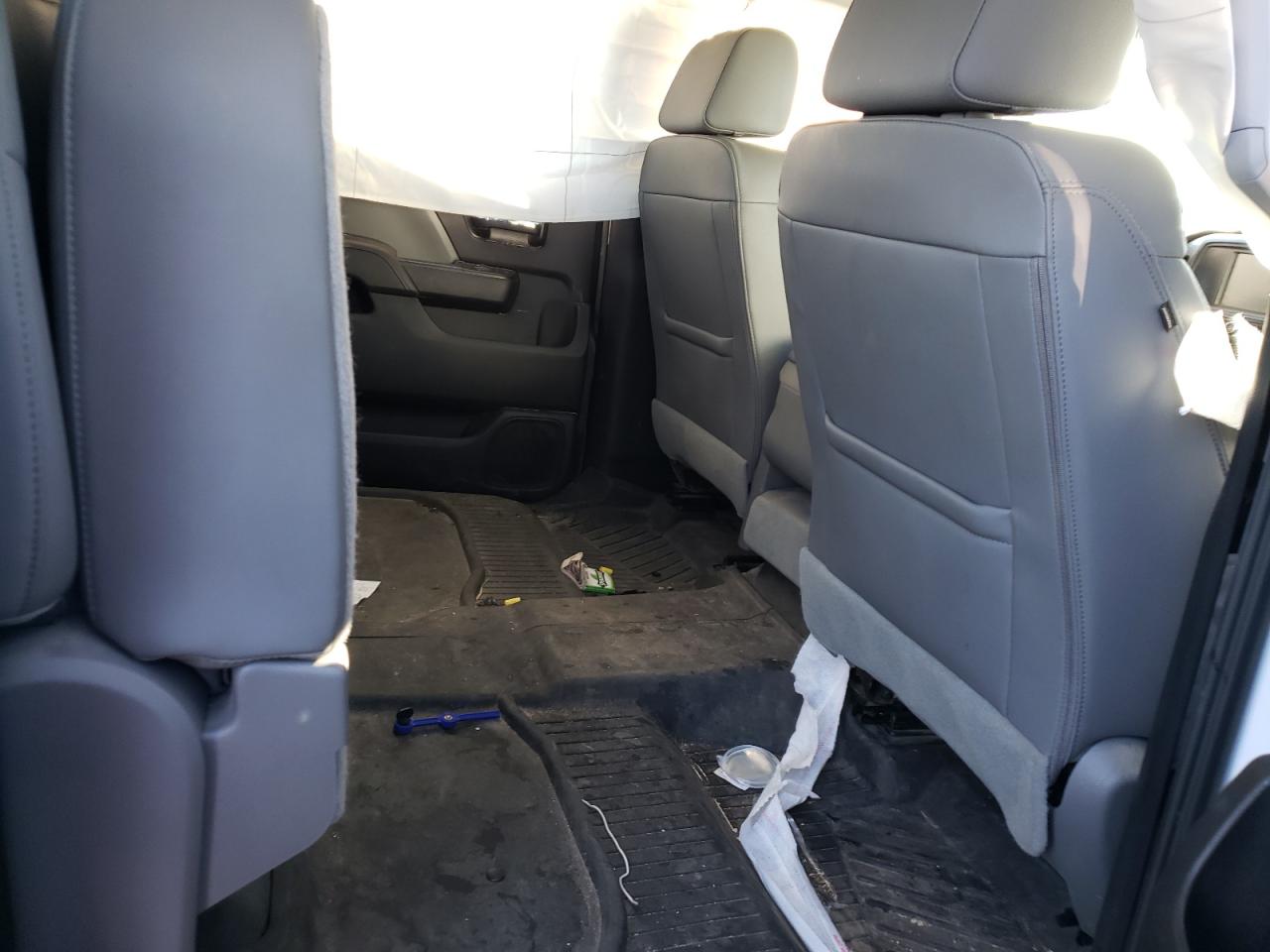 Photo 6 from auction – 2019 CHEVROLET SILVERADO with VIN 1GC1KREG9KF260230