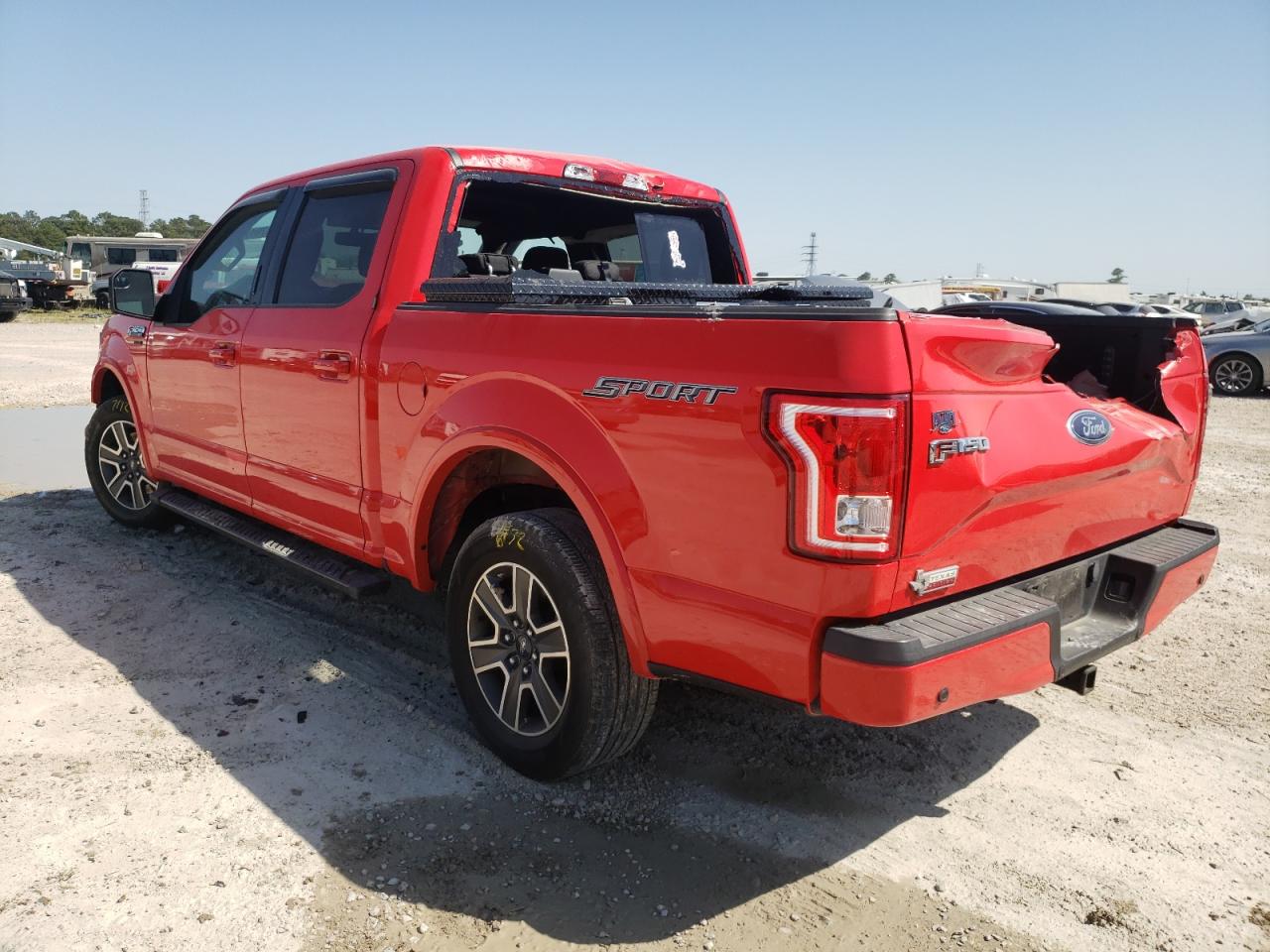Photo 3 from auction – 2016 FORD F150 SUPER with VIN 1FTEW1CP5GKF03055