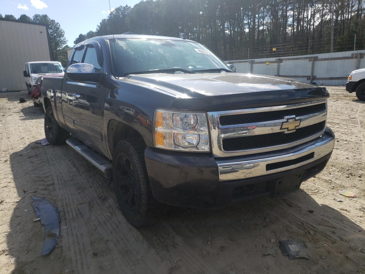 Photo 1 from auction – 2011 CHEVROLET SILVERADO with VIN 1GCRKSEA4BZ228192