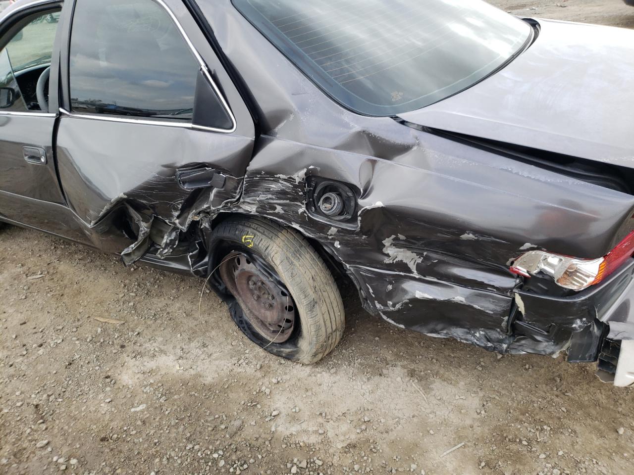 Photo 9 from auction – 2001 TOYOTA CAMRY CE with VIN JT2BG22K710569159