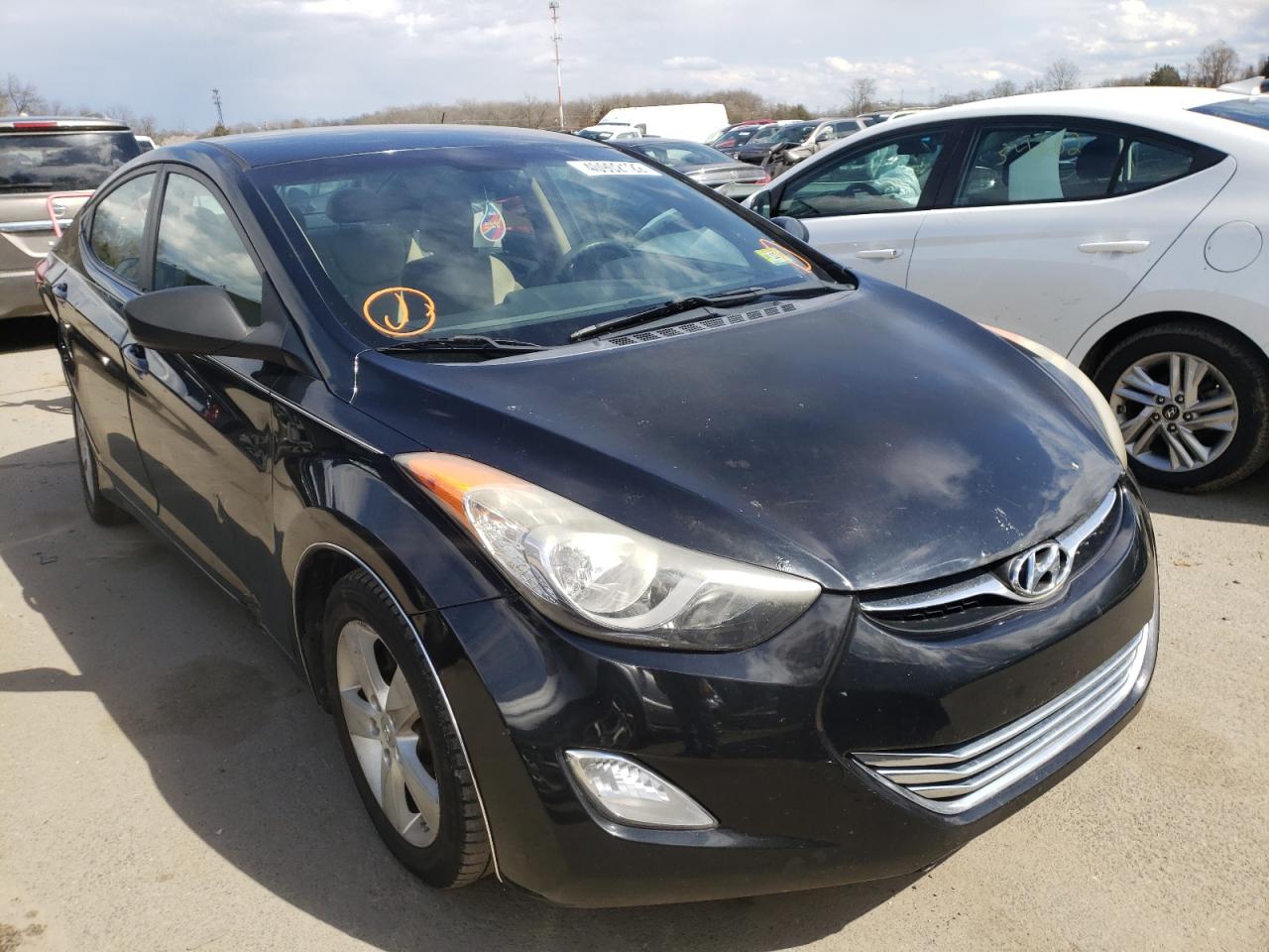 HYUNDAI ELANTRA GL 2012 with VIN 5NPDH4AE8CH136444 - Photo from auction