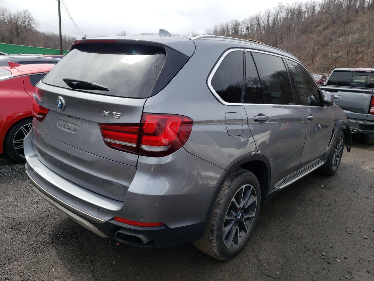 Photo 4 from auction – 2016 BMW X5 XDRIVE5 with VIN 5UXKR6C57G0J80207