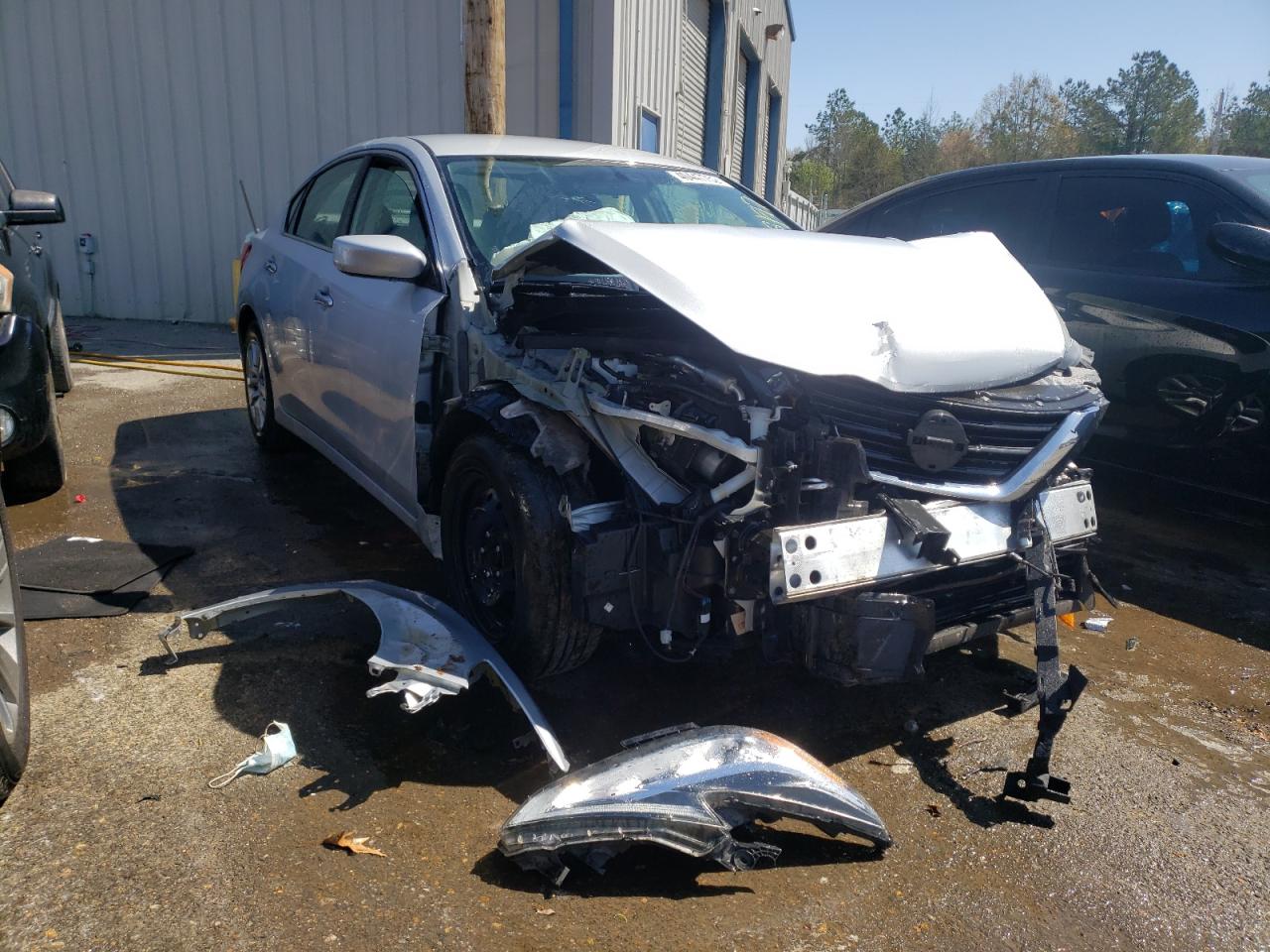 NISSAN ALTIMA 2.5 2017 with VIN 1N4AL3AP6HC274084 - Photo from auction