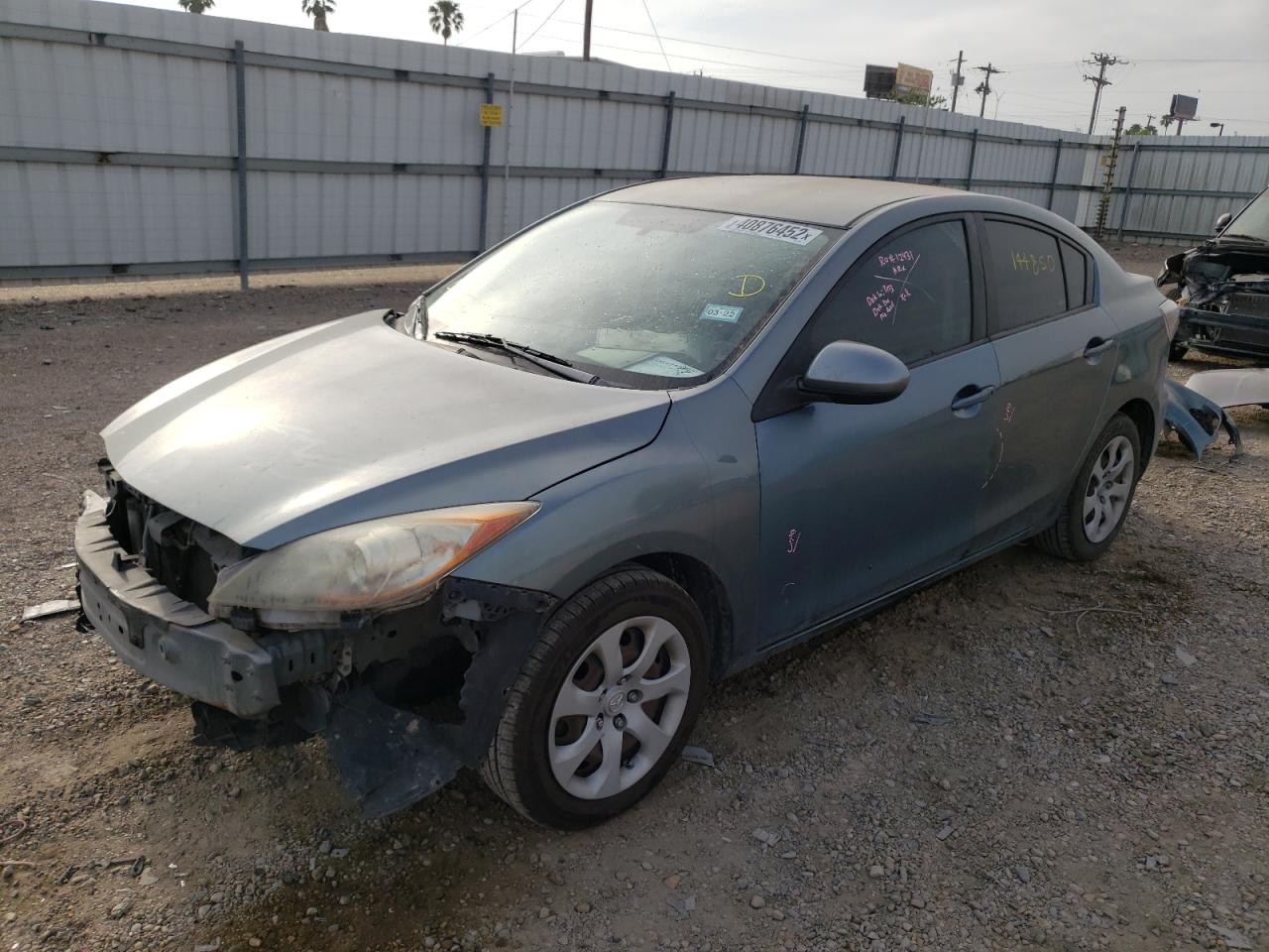 Photo 2 from auction – 2013 MAZDA 3 I with VIN JM1BL1TG2D1722438