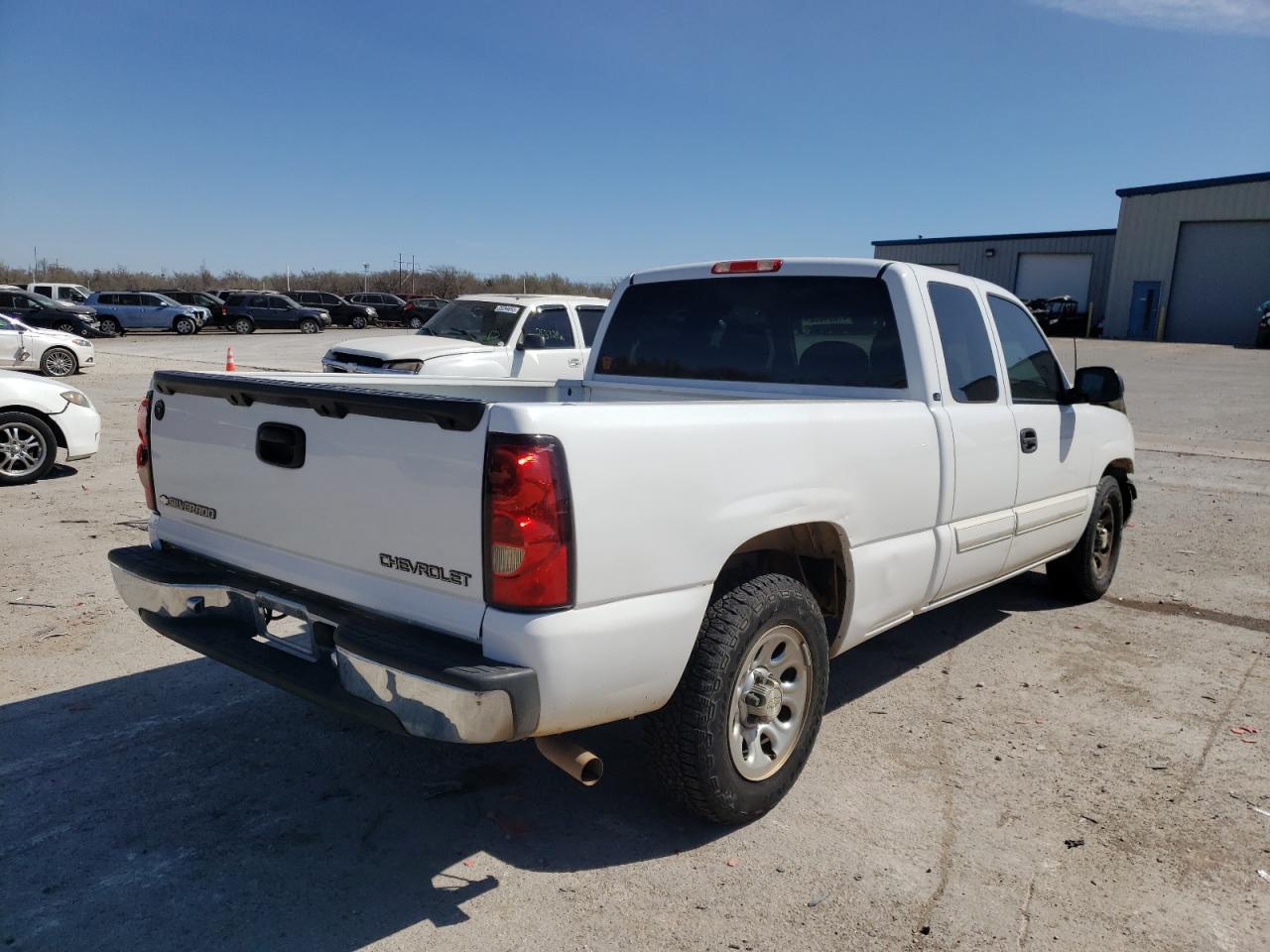Photo 4 from auction – 2005 CHEVROLET SILVERADO with VIN 2GCEC19V651345921