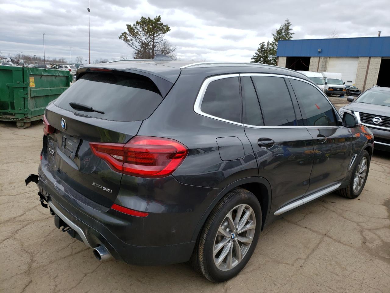 Photo 4 from auction – 2018 BMW X3 XDRIVE3 with VIN 5UXTR9C50JLD89688