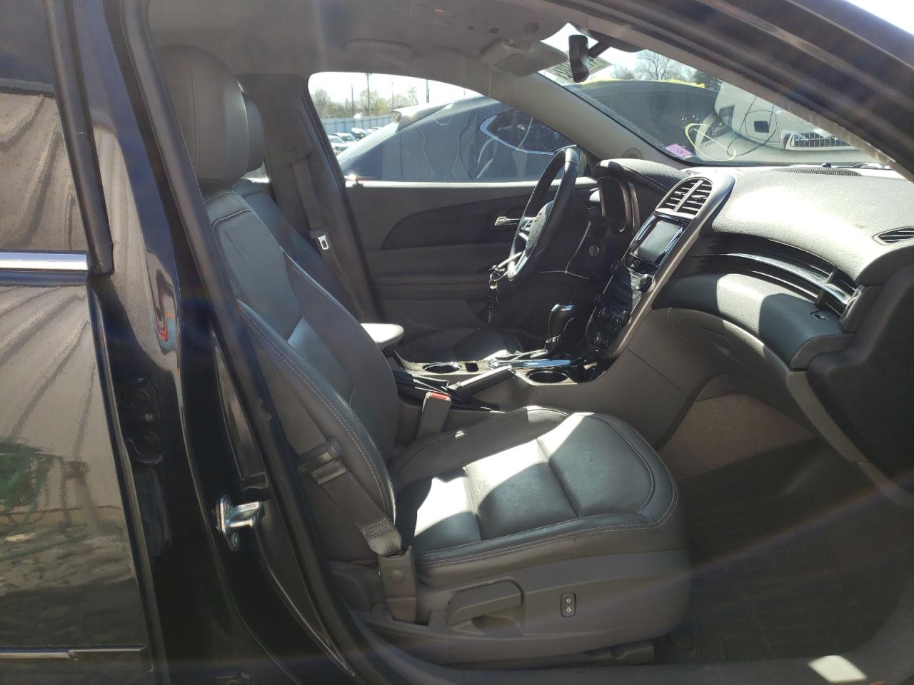 Photo 5 from auction – 2014 CHEVROLET MALIBU 2LT with VIN 1G11E5SLXEF148261
