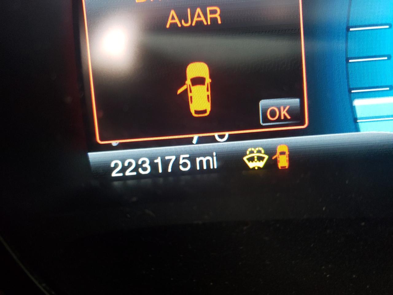 Photo 8 from auction – 2011 FORD EDGE LIMIT with VIN 2FMDK4KC7BBB33006