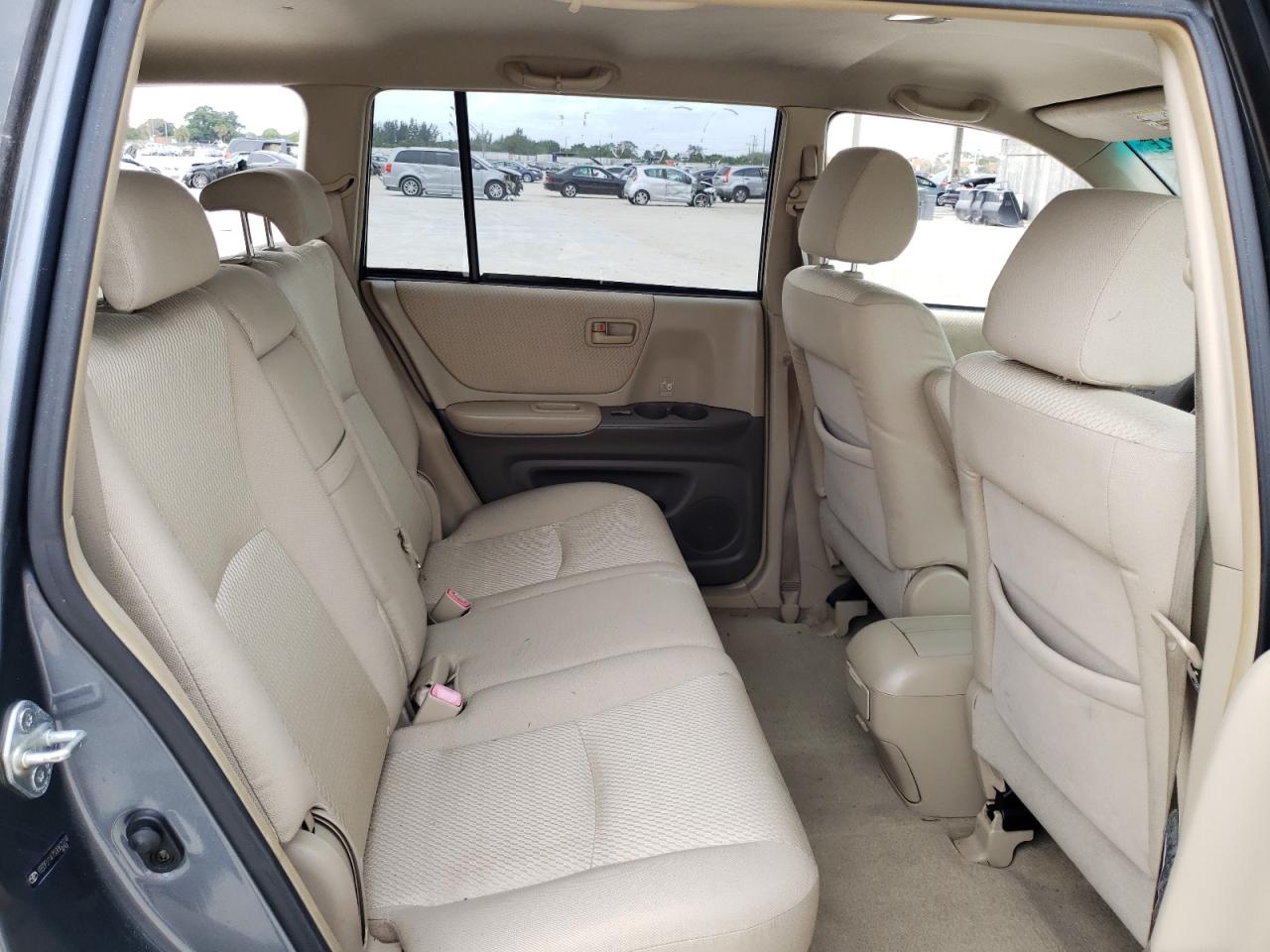 Photo 6 from auction – 2005 TOYOTA HIGHLANDER with VIN JTEDP21A750062224