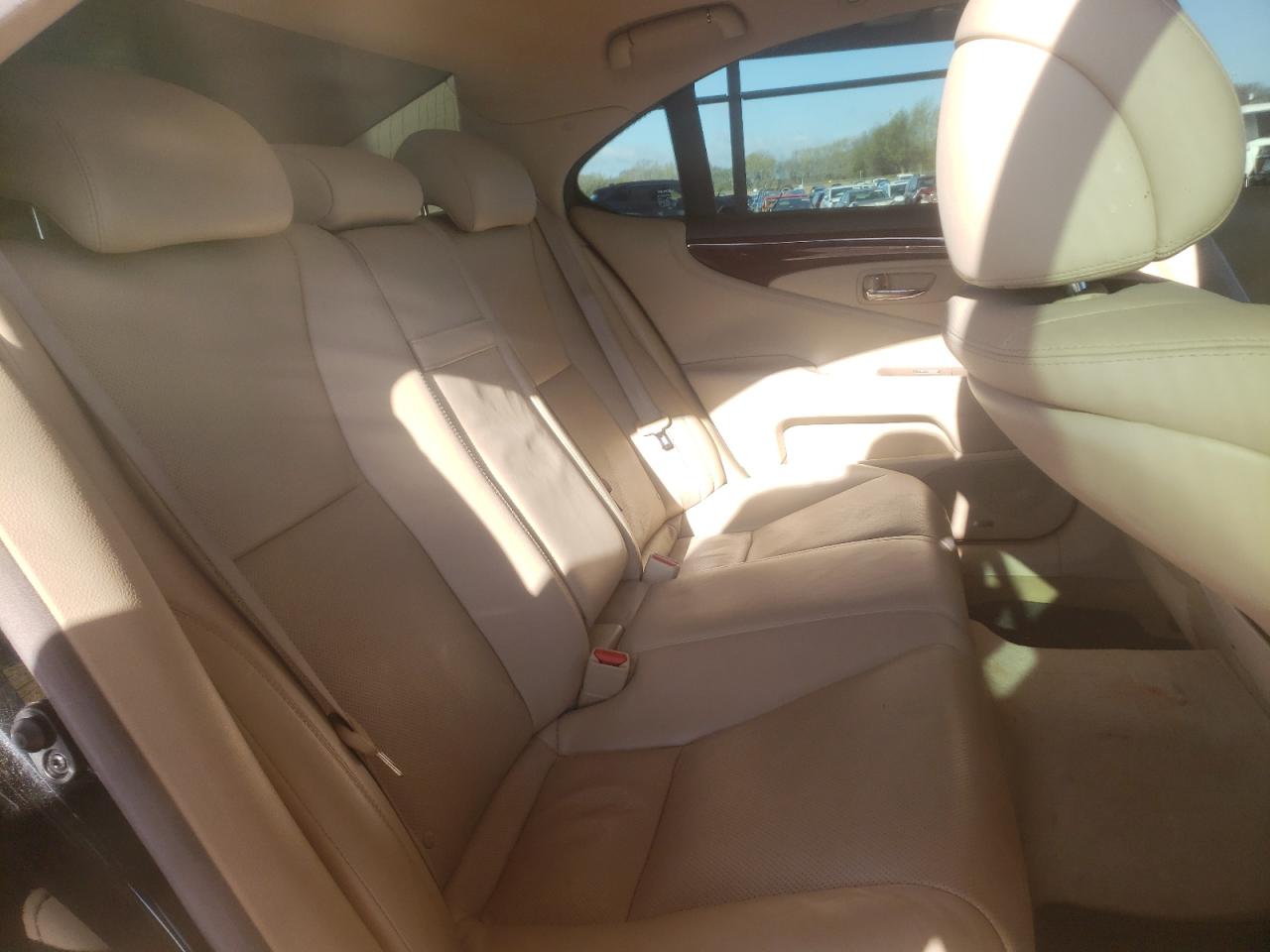 Photo 6 from auction – 2007 LEXUS LS 460 with VIN JTHBL46F275051725