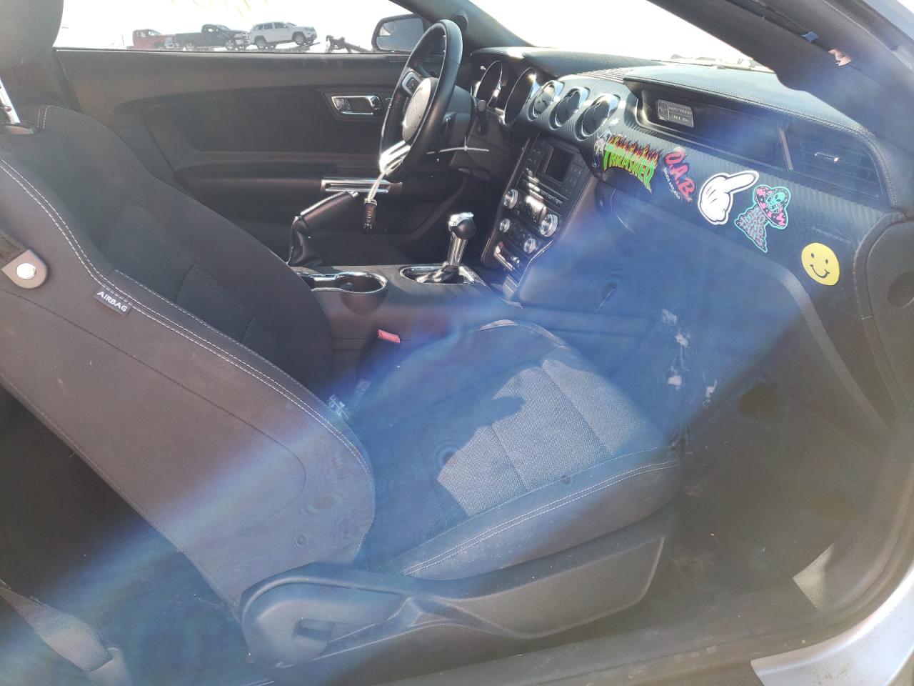 Photo 5 from auction – 2015 FORD MUSTANG with VIN 1FA6P8AM8F5317306