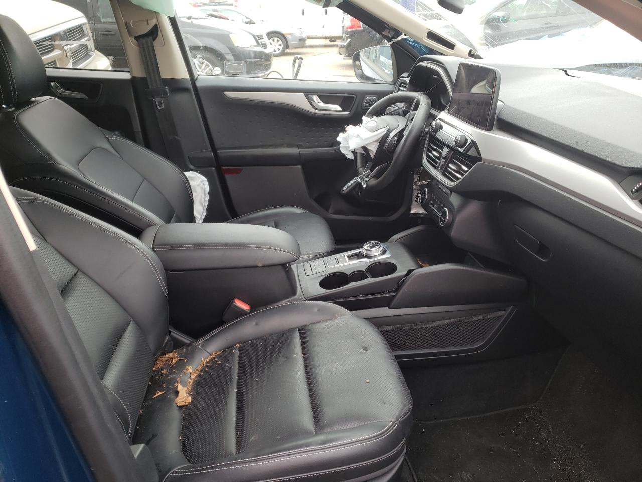 Photo 5 from auction – 2020 FORD ESCAPE SEL with VIN 1FMCU0H68LUA00864