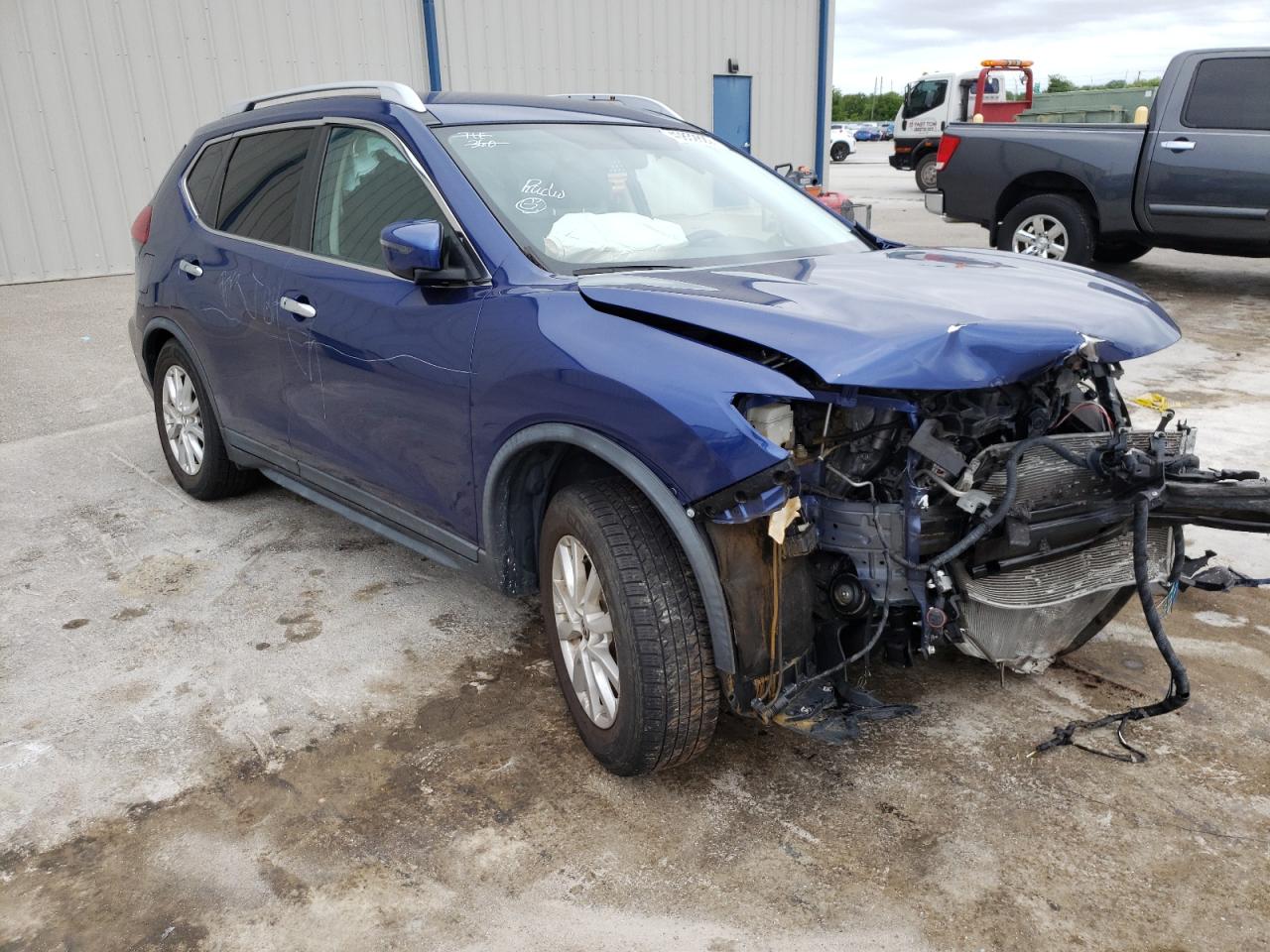 NISSAN ROGUE S 2018 with VIN KNMAT2MT1JP536346 - Photo from auction
