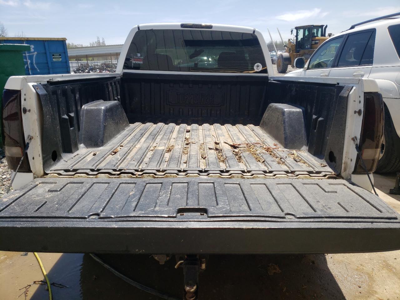 Photo 9 from auction – 2001 CHEVROLET SILVERADO with VIN 1GCEK19T91E264602
