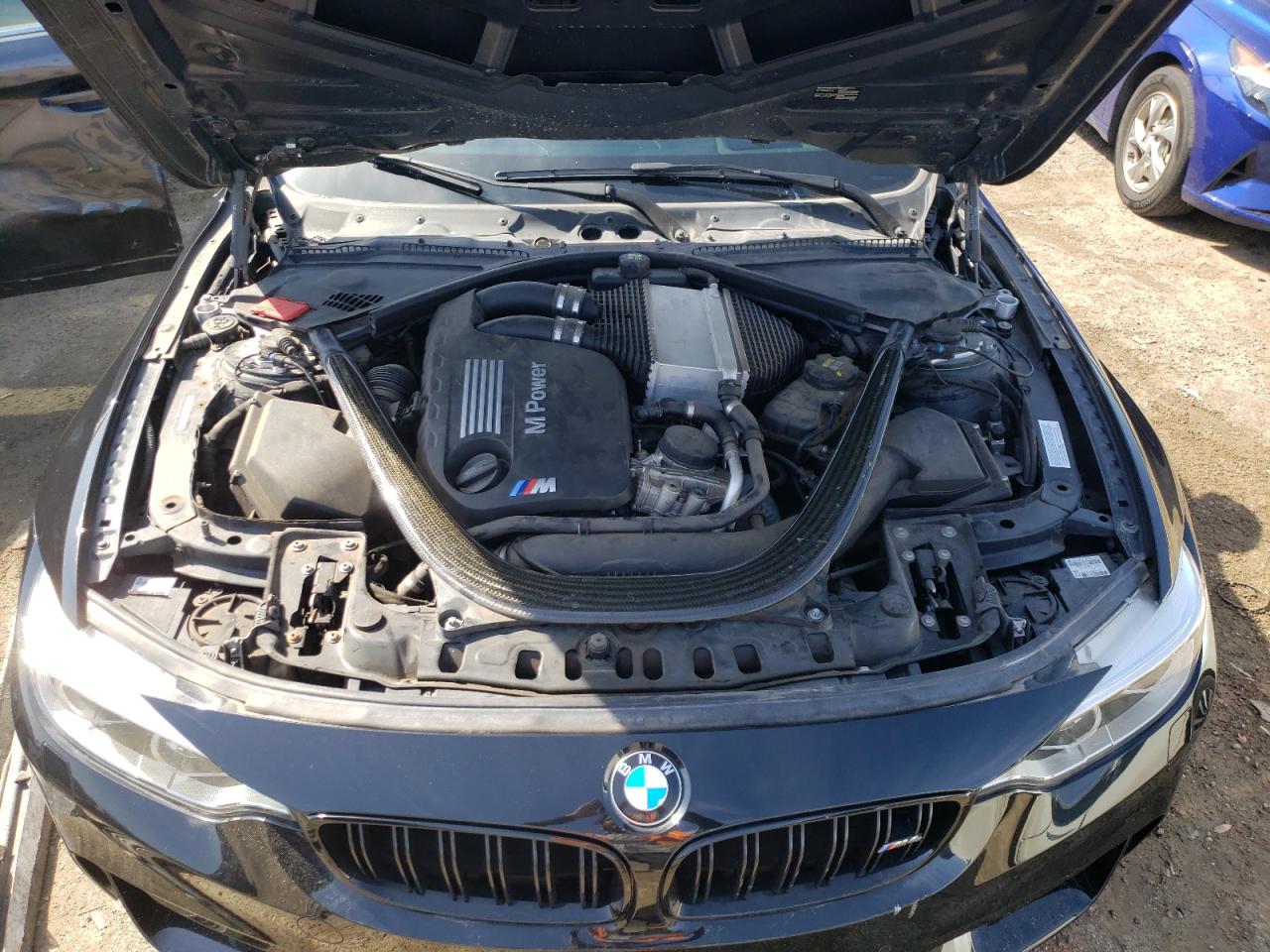 Photo 7 from auction – 2015 BMW M4 with VIN WBS3R9C51FK330315