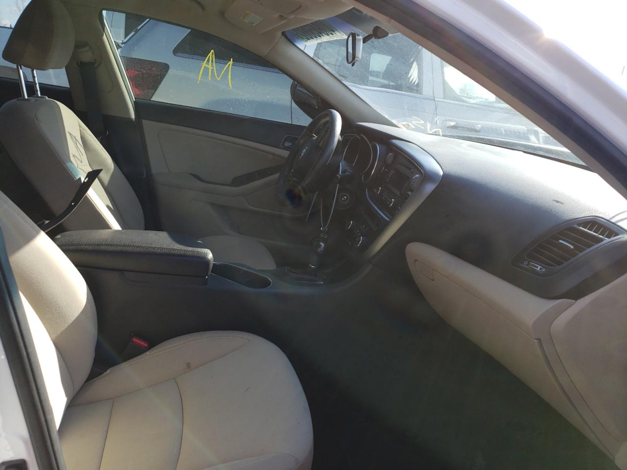 Photo 5 from auction – 2015 KIA OPTIMA LX with VIN KNAGM4A70F5582003