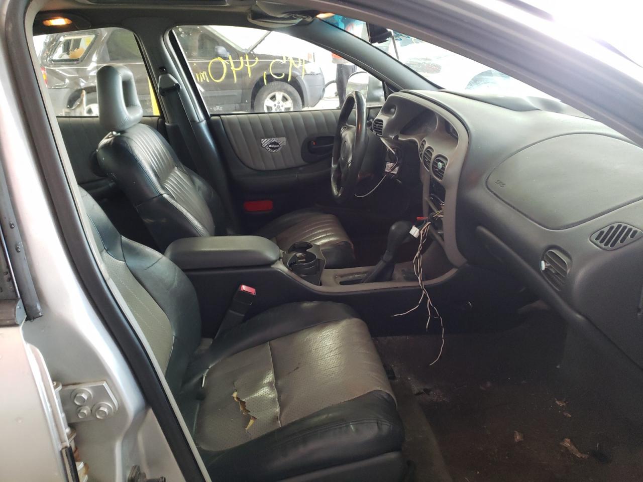 Photo 5 from auction – 2001 PONTIAC GRAND PRIX with VIN 1G2WP52K01F187566